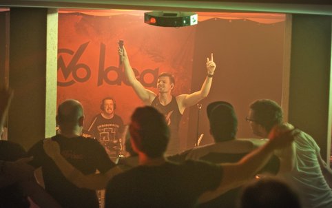 No Idea live in der Bar zum Augenblick am 16.04.2022