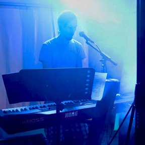 Rock die Berta - Aron am Keyboard