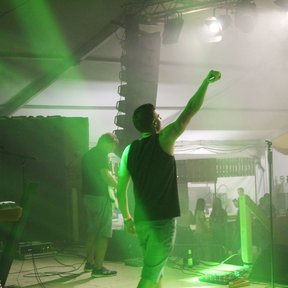 Kilwi Oberharmersbach 2019 - Noah beim Anheizen