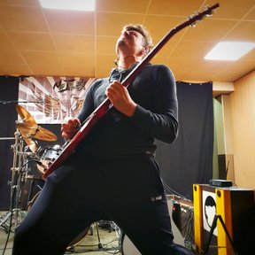 Bar zum Augenblick 29.12.18 - Noah an der Gitarre