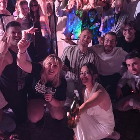 No Idea zusammen mit Publikum bei einer Hochzeit in der Nähe von München