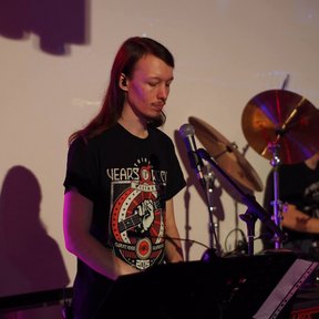 4 Hours of Music - Aron am Keyboard