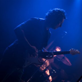 Junge Bühne - Jens an der Gitarre