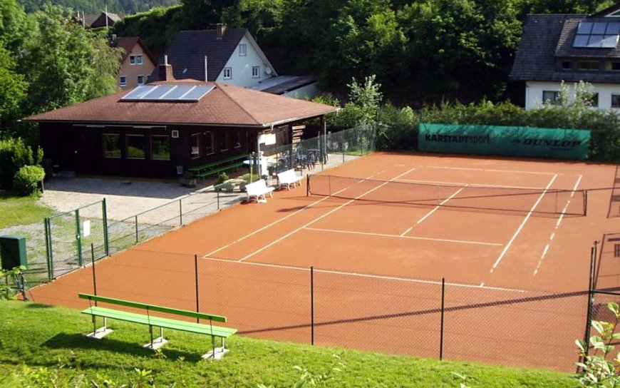 Tennisplatz + Tennisclubheim in Oberharmersbach